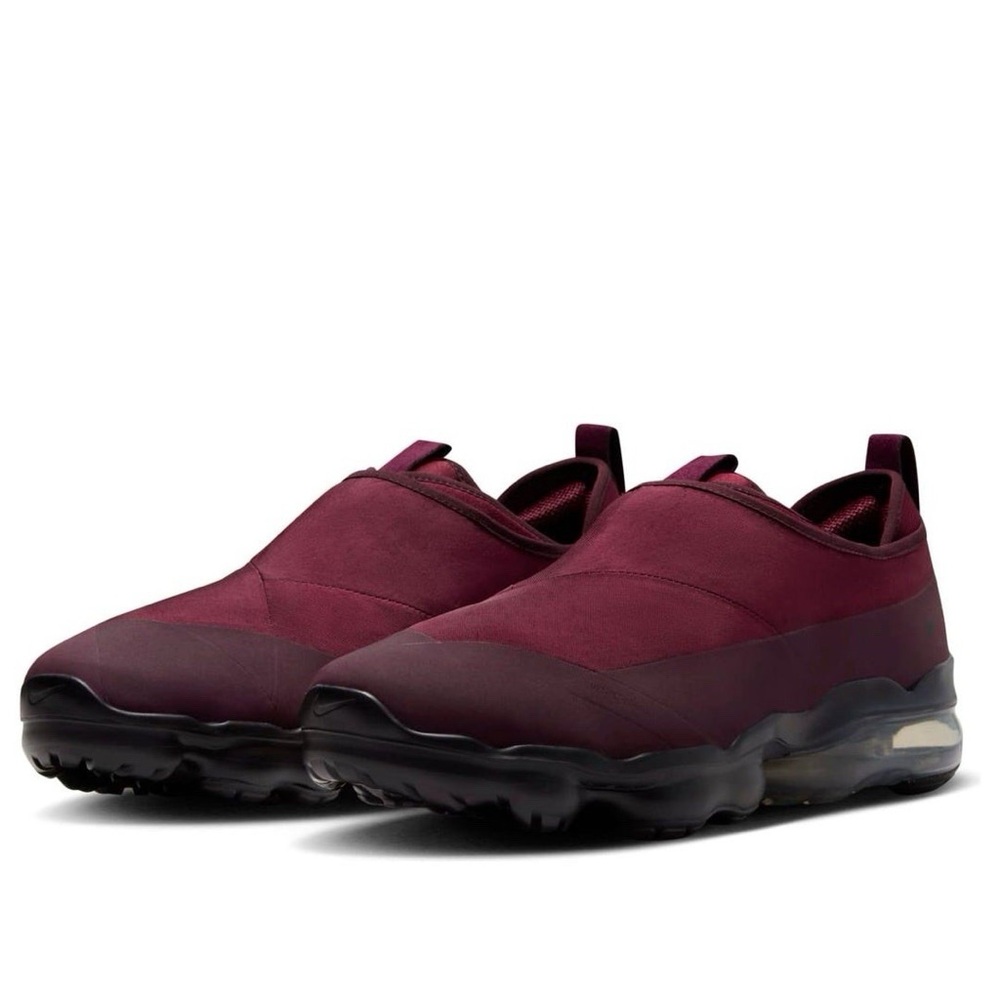 Nike Air VaporMax Moc Roam Low Red - DZ7273-600 Size 9US OFFER!!!